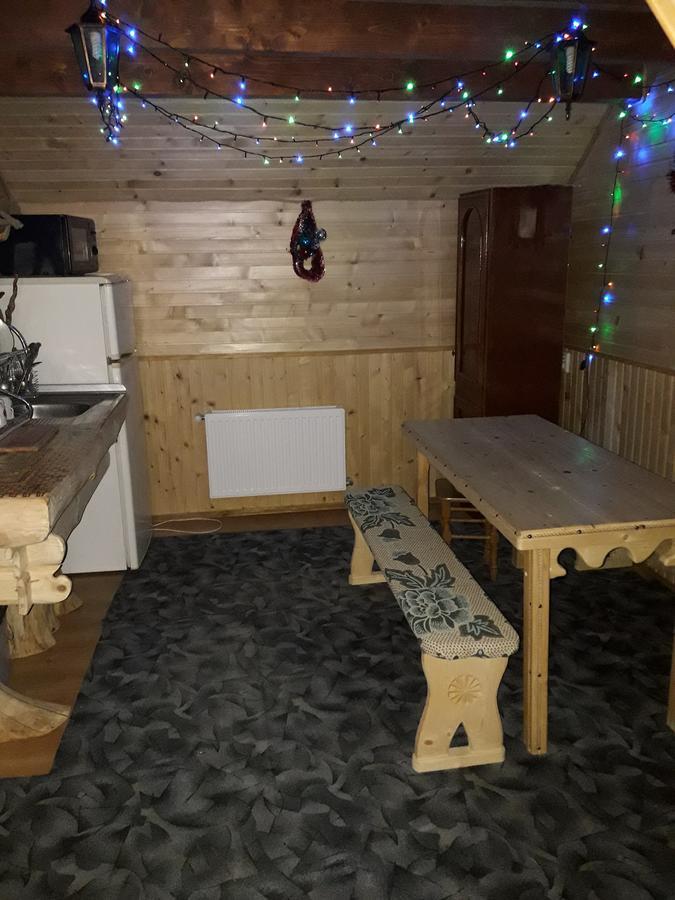 Sadyba Ellada Jaremtsje Buitenkant foto
