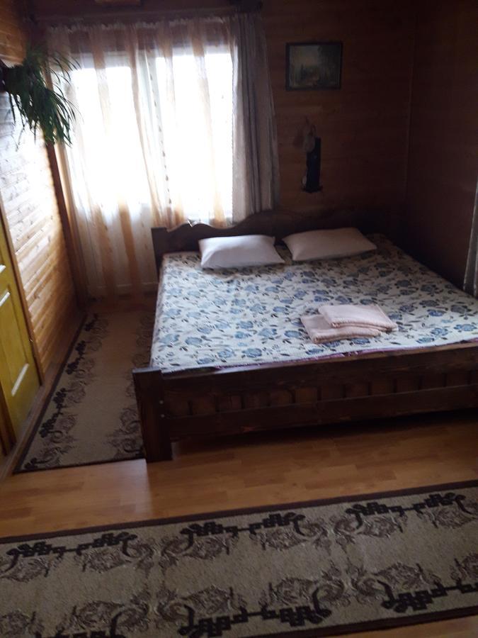 Sadyba Ellada Jaremtsje Buitenkant foto